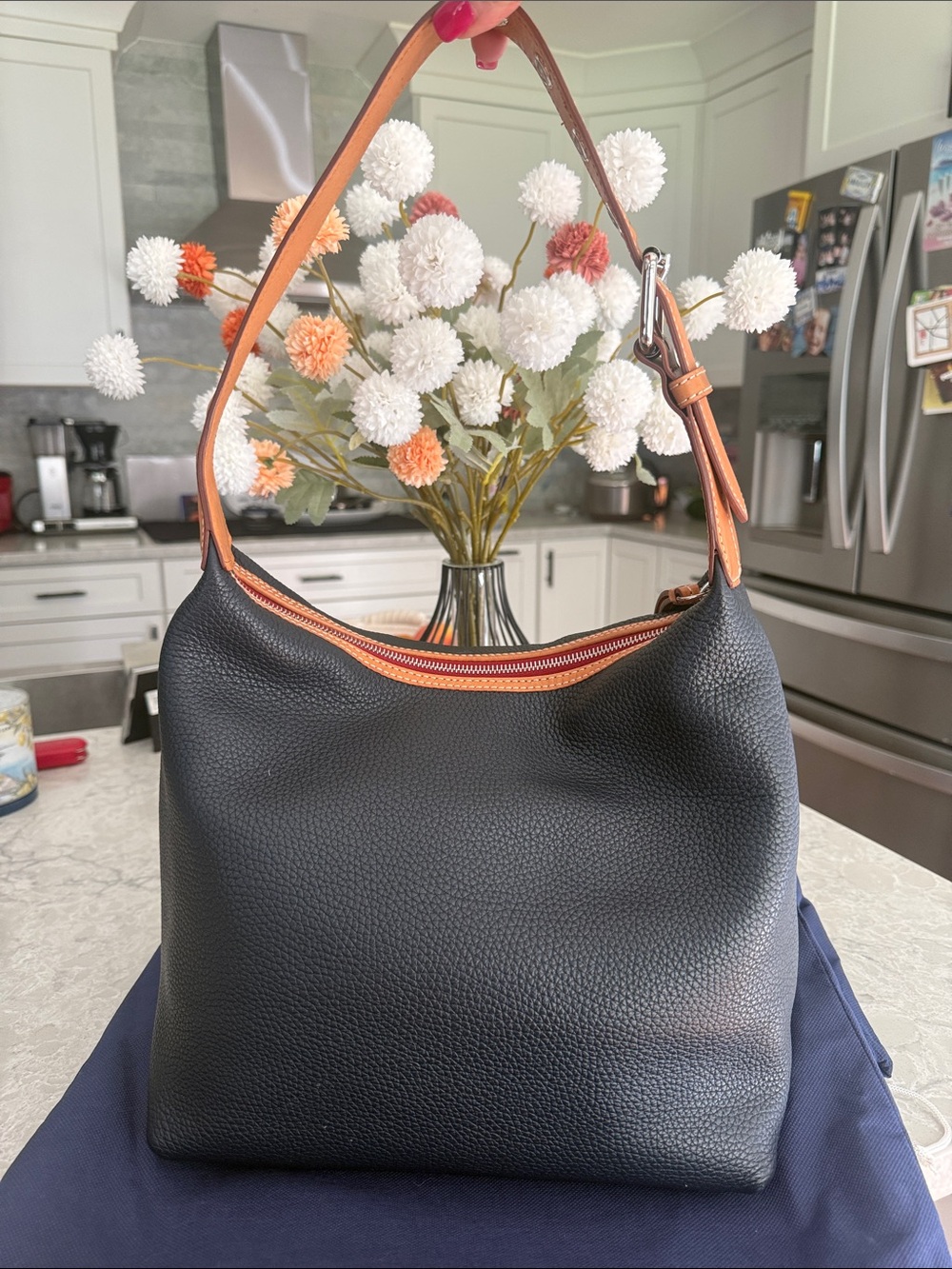 Dooney & Bourke Patterson Leather Paige Hobo Sac - Picture 2 of 8